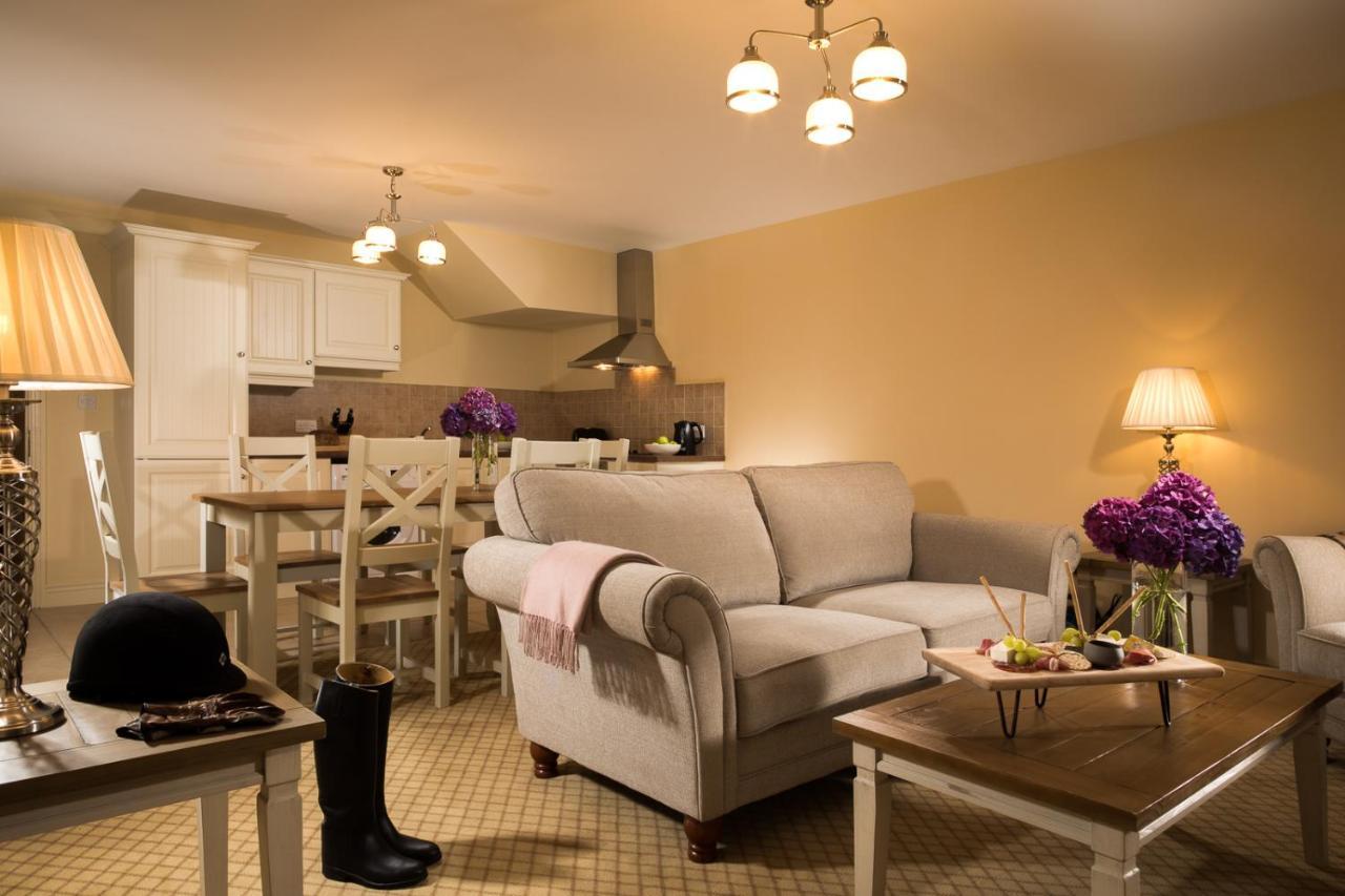 The Lodges At Kilkea Castle エクステリア 写真